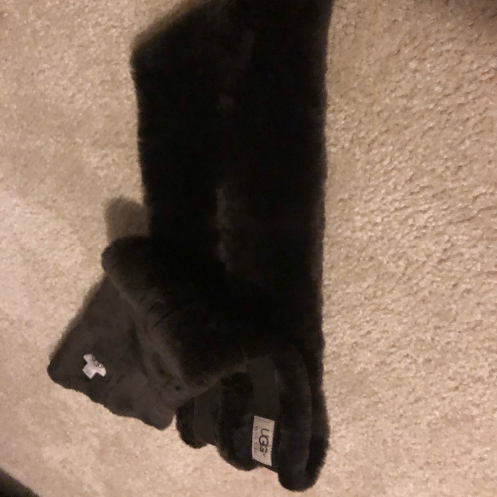 Authentic UGG faux suede/fur chocolate brown scarf